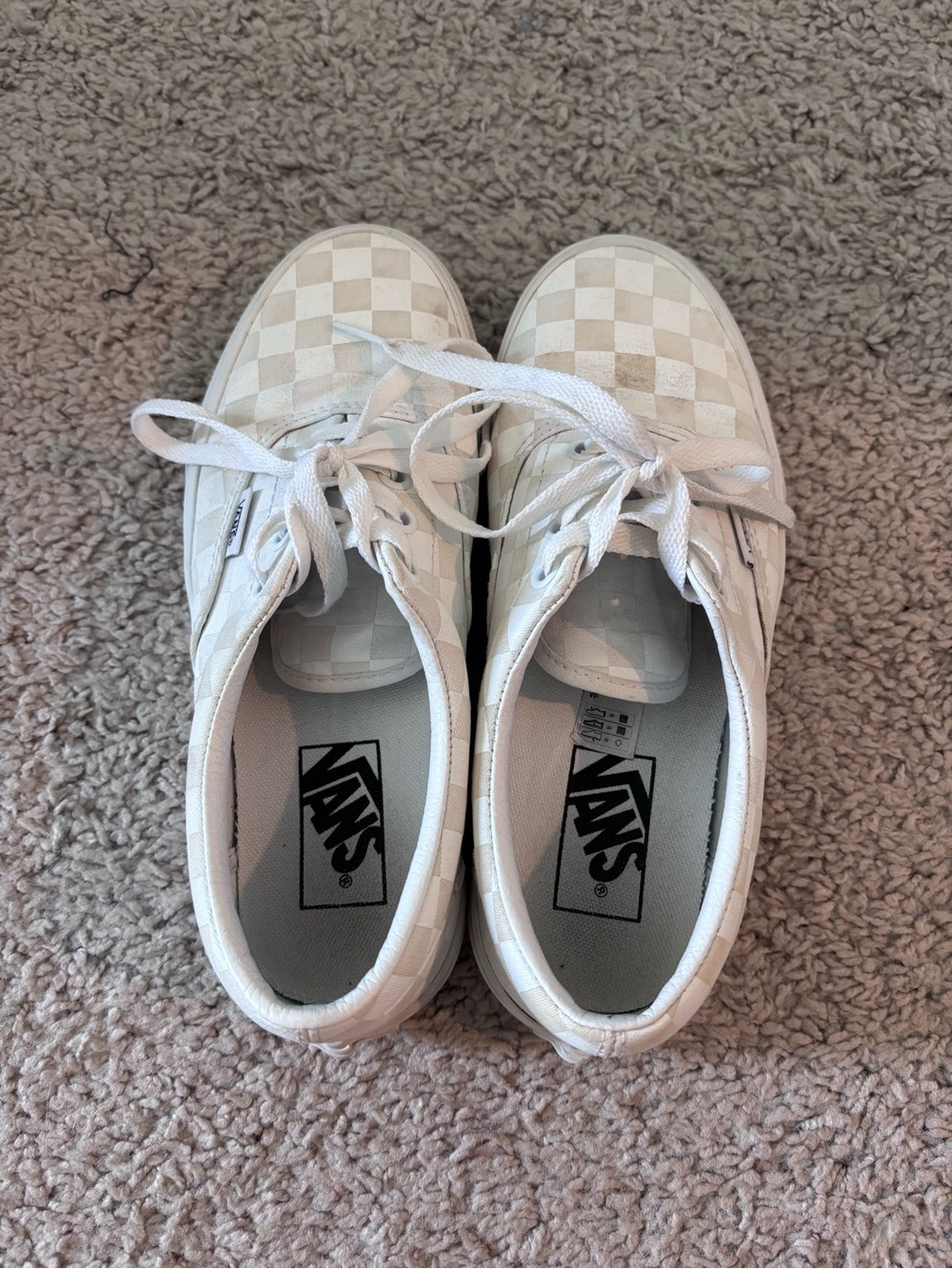 Vans - Picture 2 of 4